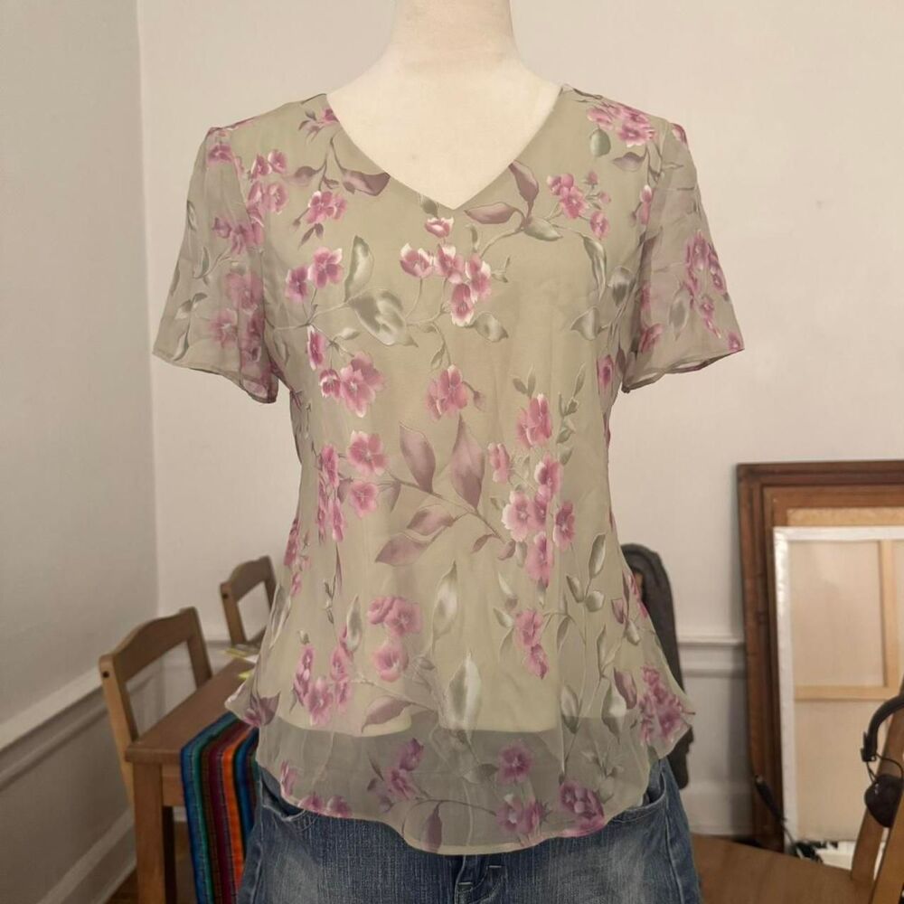 Vintage 1990s Green & Pink JBS Floral Mesh Short Sleeve Blouse, Size 10 - Picture 2 of 4